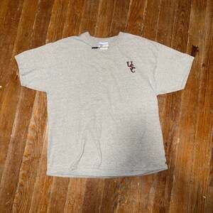 Vintage 2003 University of South Carolina Gamecocks Palm Tree Logo Graphic T-Shi
